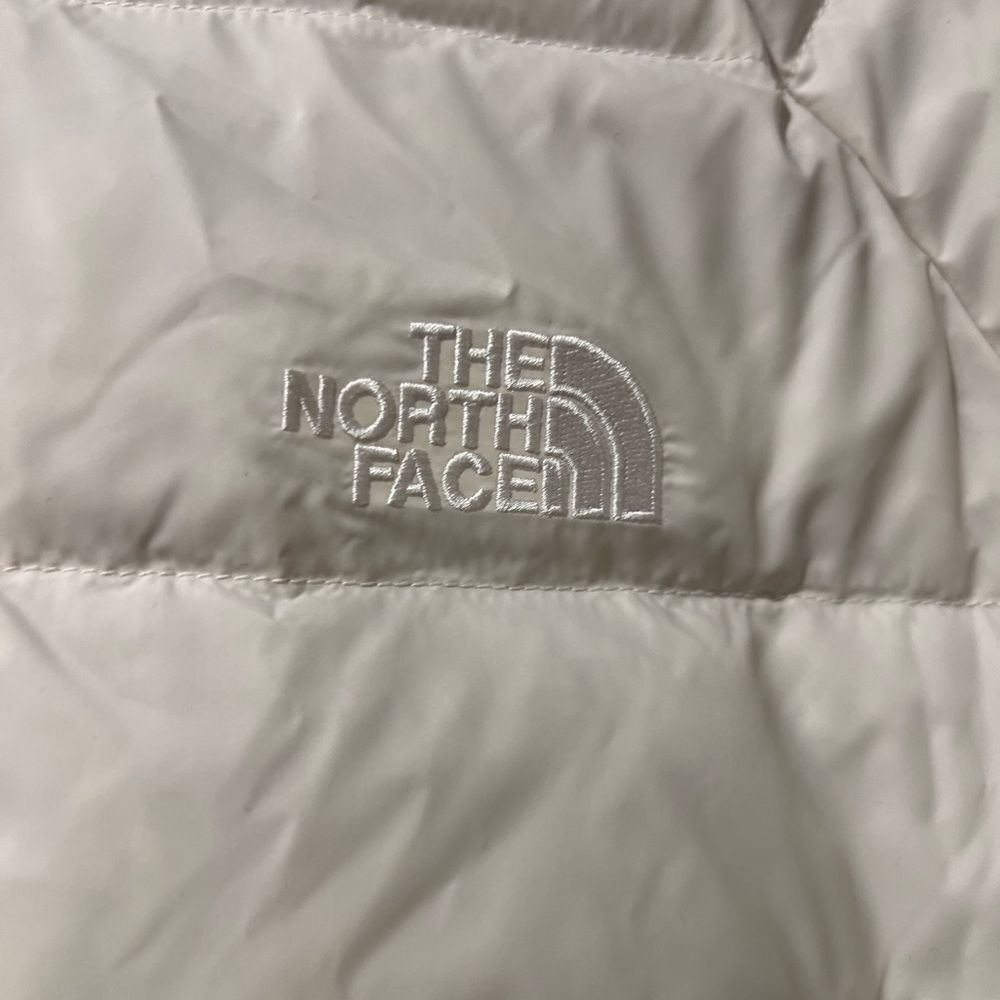 The North Face Women's Cream Puffer Jacket - Picture 11 of 15
